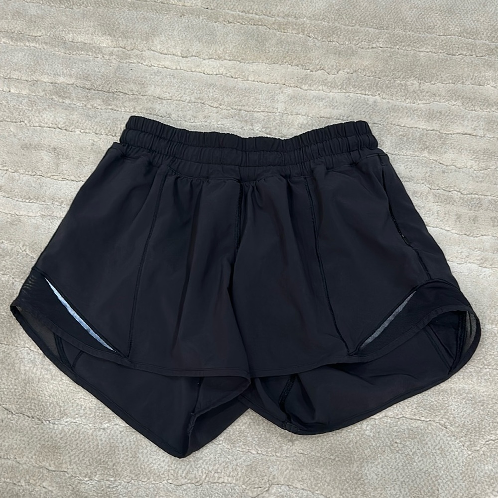 Lulu Lemon Hotty Hot 2” low rise shorts